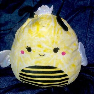 Squishmallows 16” Sunny the Queen Bee Canada Exclusive Plush HTF Rare NWOT